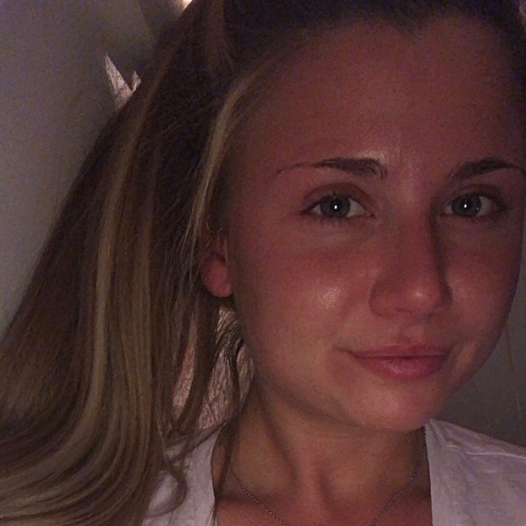 Meet your Posher, Rachel - Picture 1 of 1